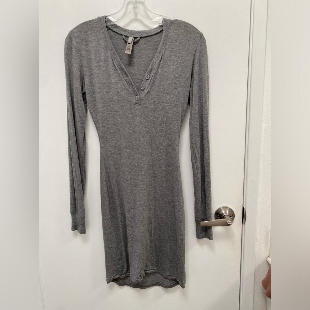 SKIMS gray long sleeve Henley pajama dress nightie S